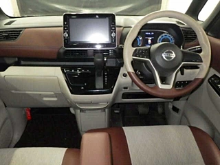 NISSAN ROOX 2020