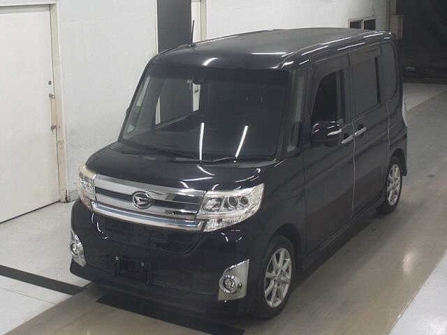 DAIHATSU TANTO 2015