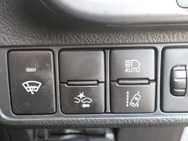 TOYOTA COROLLA FIELDER 2017