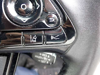 TOYOTA PRIUS 2019