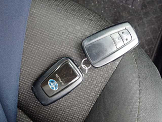 TOYOTA PRIUS 2019