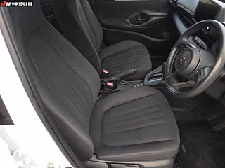 TOYOTA YARIS 2024