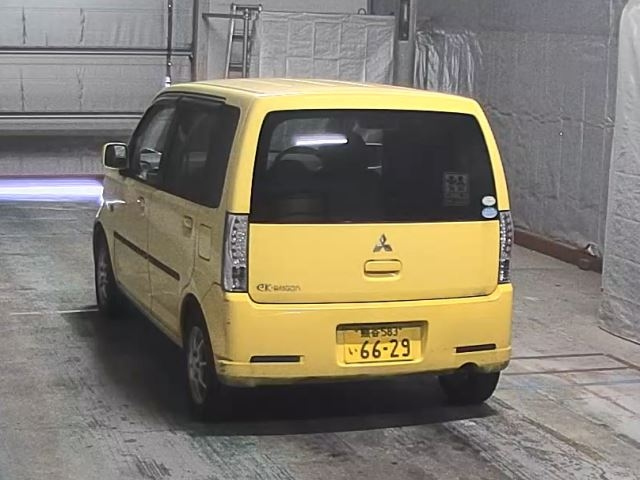 MITSUBISHI EK WAGON 2011