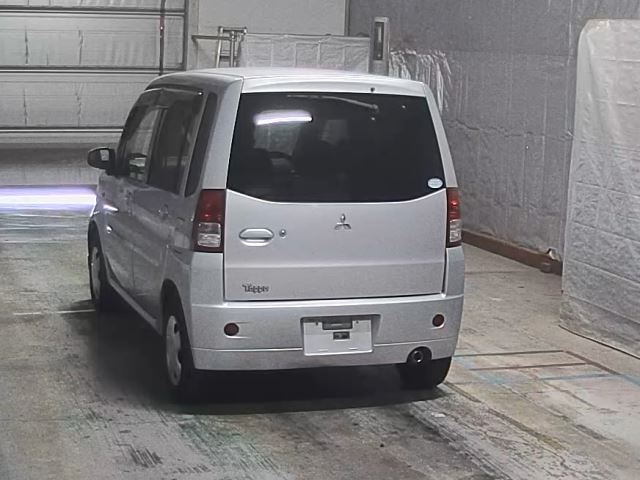 MITSUBISHI TOPPO 2012