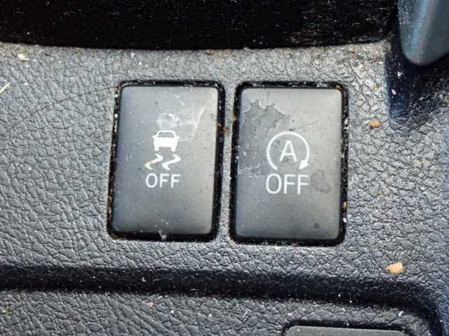 TOYOTA COROLLA FIELDER 2018