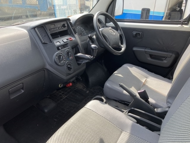 TOYOTA TOWN ACE 2010