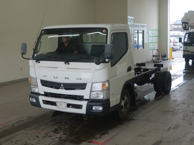 MITSUBISHI CANTER 2015