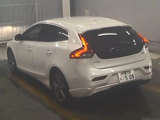 VOLVO V40 2014