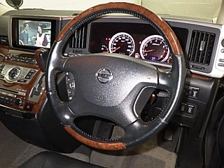 NISSAN ELGRAND 2010