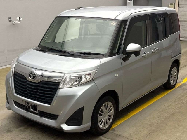 TOYOTA ROOMY 2020