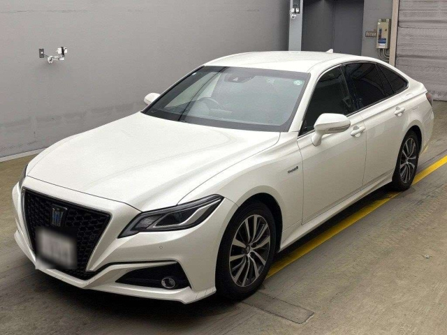 TOYOTA CROWN 2019