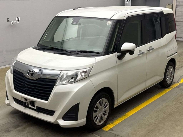 TOYOTA ROOMY 2018