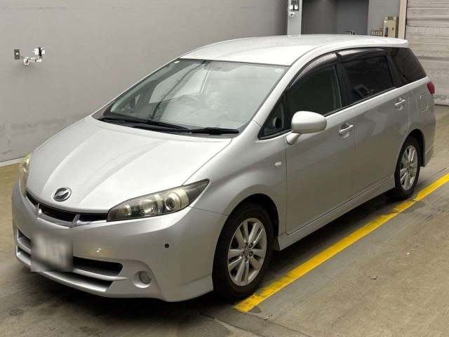 TOYOTA WISH 2009