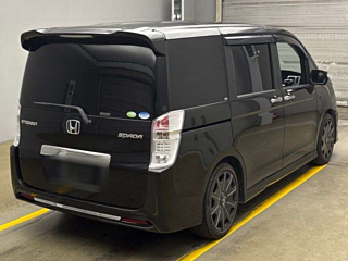 HONDA STEP WAGON 2011