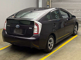 TOYOTA PRIUS 2012