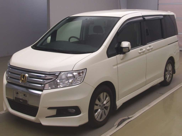 HONDA STEP WAGON 2011
