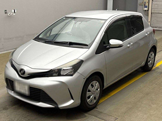 TOYOTA VITZ 2016