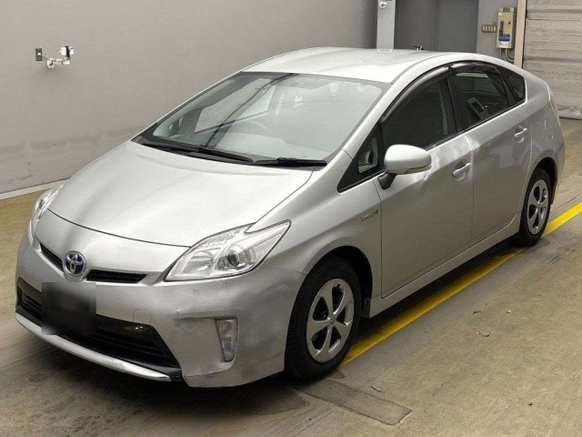 TOYOTA PRIUS 2014