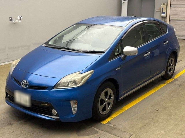 TOYOTA PRIUS 2013