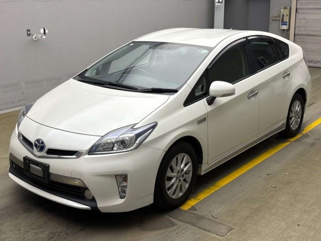 TOYOTA PRIUS PHV 2014