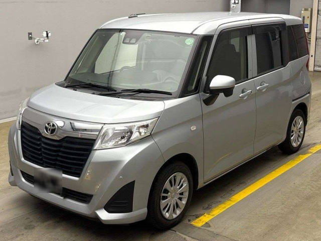 TOYOTA ROOMY 2020