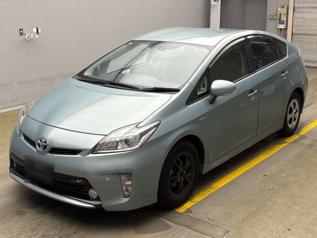 TOYOTA PRIUS 2014