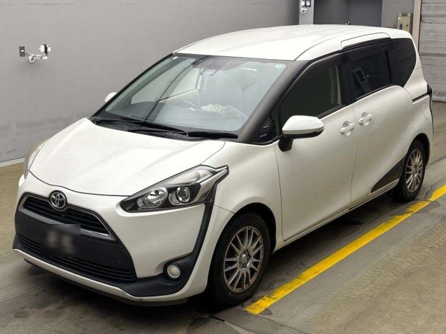 TOYOTA SIENTA 2016