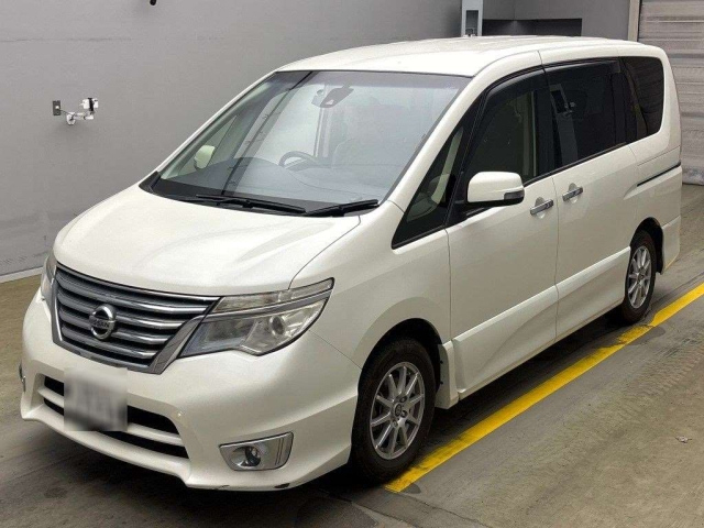 NISSAN SERENA