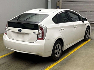 TOYOTA PRIUS 2014