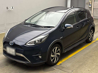 TOYOTA AQUA 2017