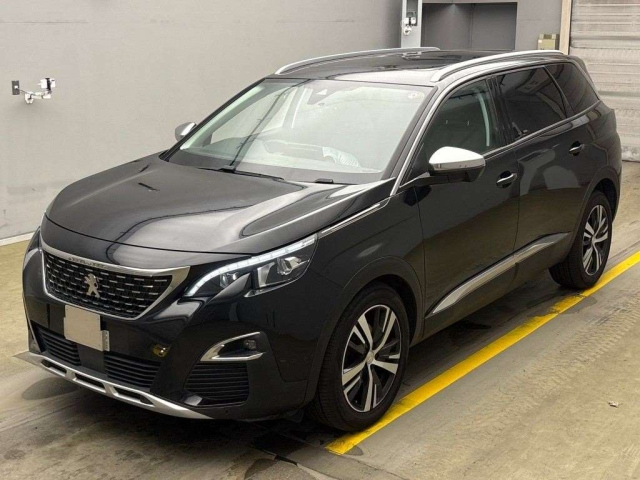 PEUGEOT 5008 2018