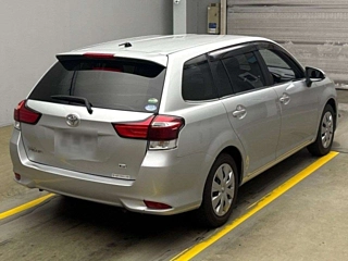 TOYOTA COROLLA FIELDER 2016