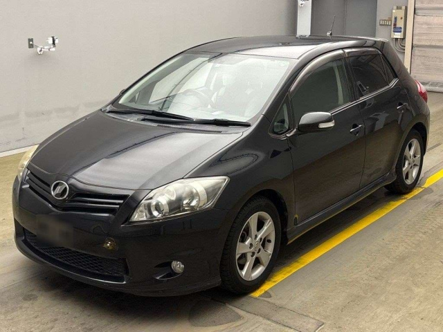 TOYOTA AURIS 2010