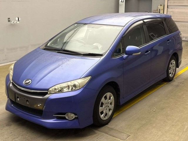TOYOTA WISH 2012