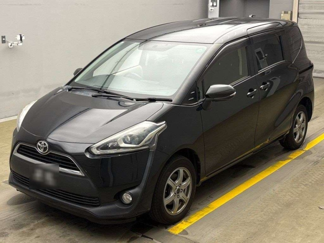 TOYOTA SIENTA 2015