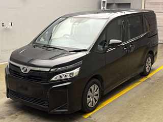 TOYOTA VOXY 2019
