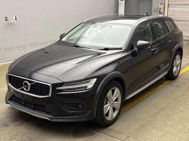 VOLVO V60 2021