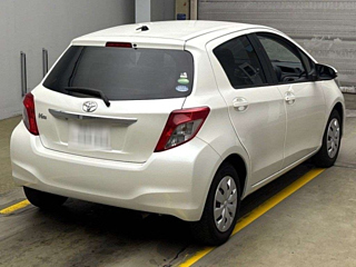 TOYOTA VITZ 2014
