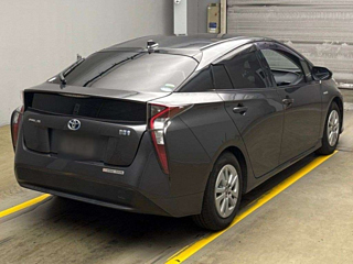 TOYOTA PRIUS 2018