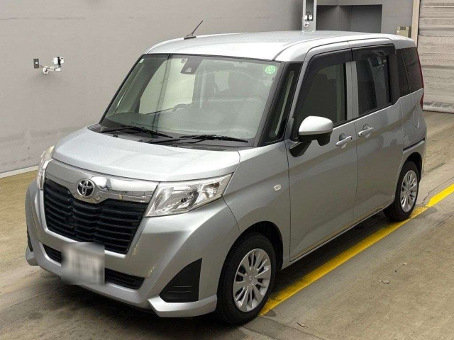 TOYOTA ROOMY 2018