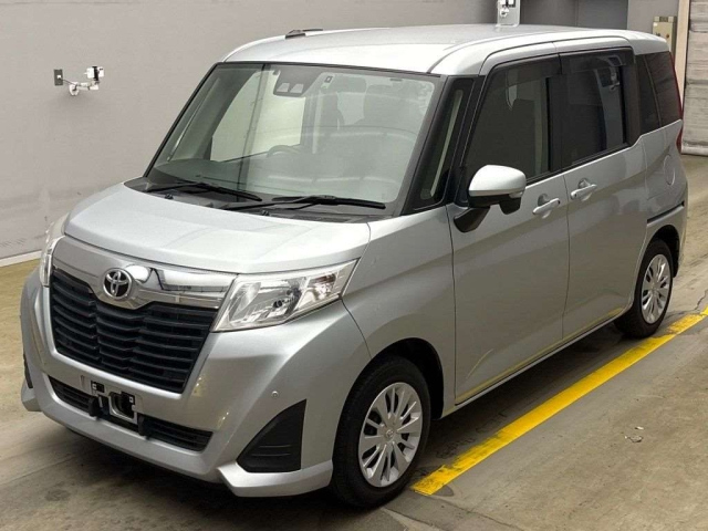 TOYOTA ROOMY 2020