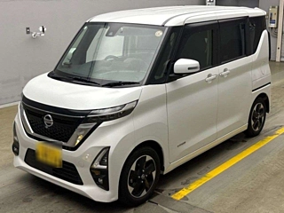 NISSAN ROOX 2021