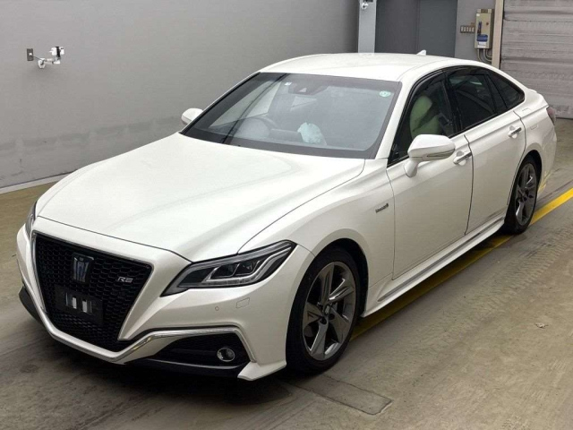 TOYOTA CROWN 2018