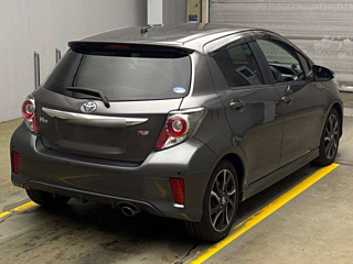 TOYOTA VITZ 2014