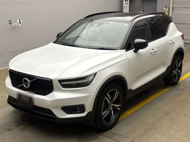 VOLVO XC40 2020