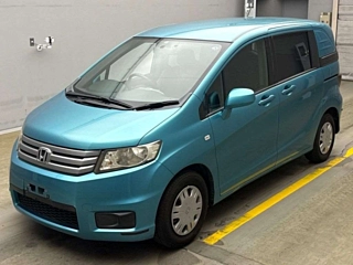 HONDA FREED 2010