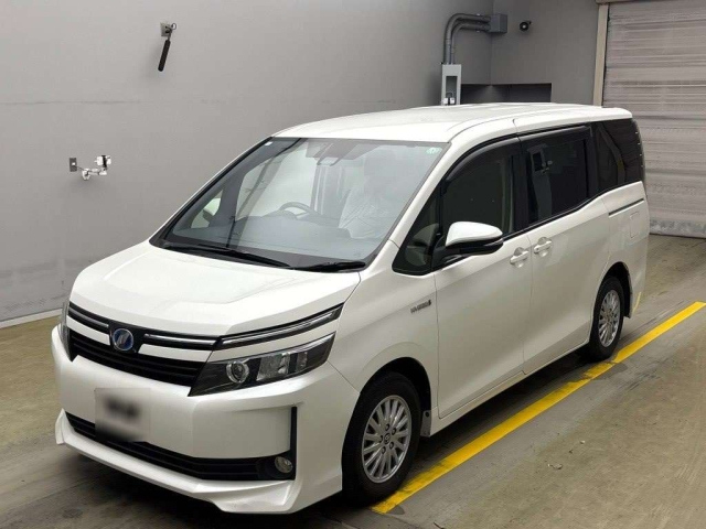 TOYOTA VOXY 2016