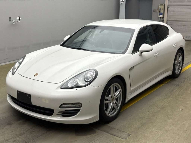 PORSCHE PANAMERA 2012