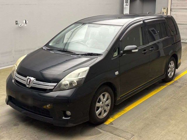 TOYOTA ISIS 2012