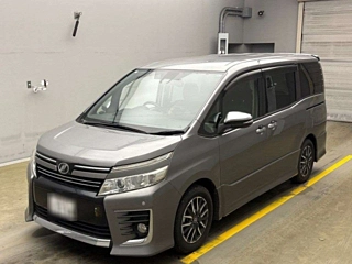 TOYOTA VOXY 2016